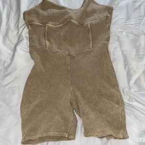 Súper cute short romper